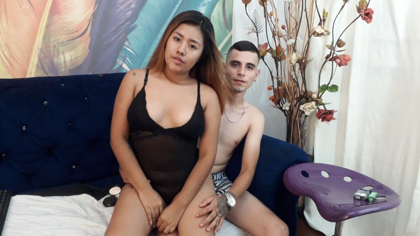 AlejandraAndRobe webcam show