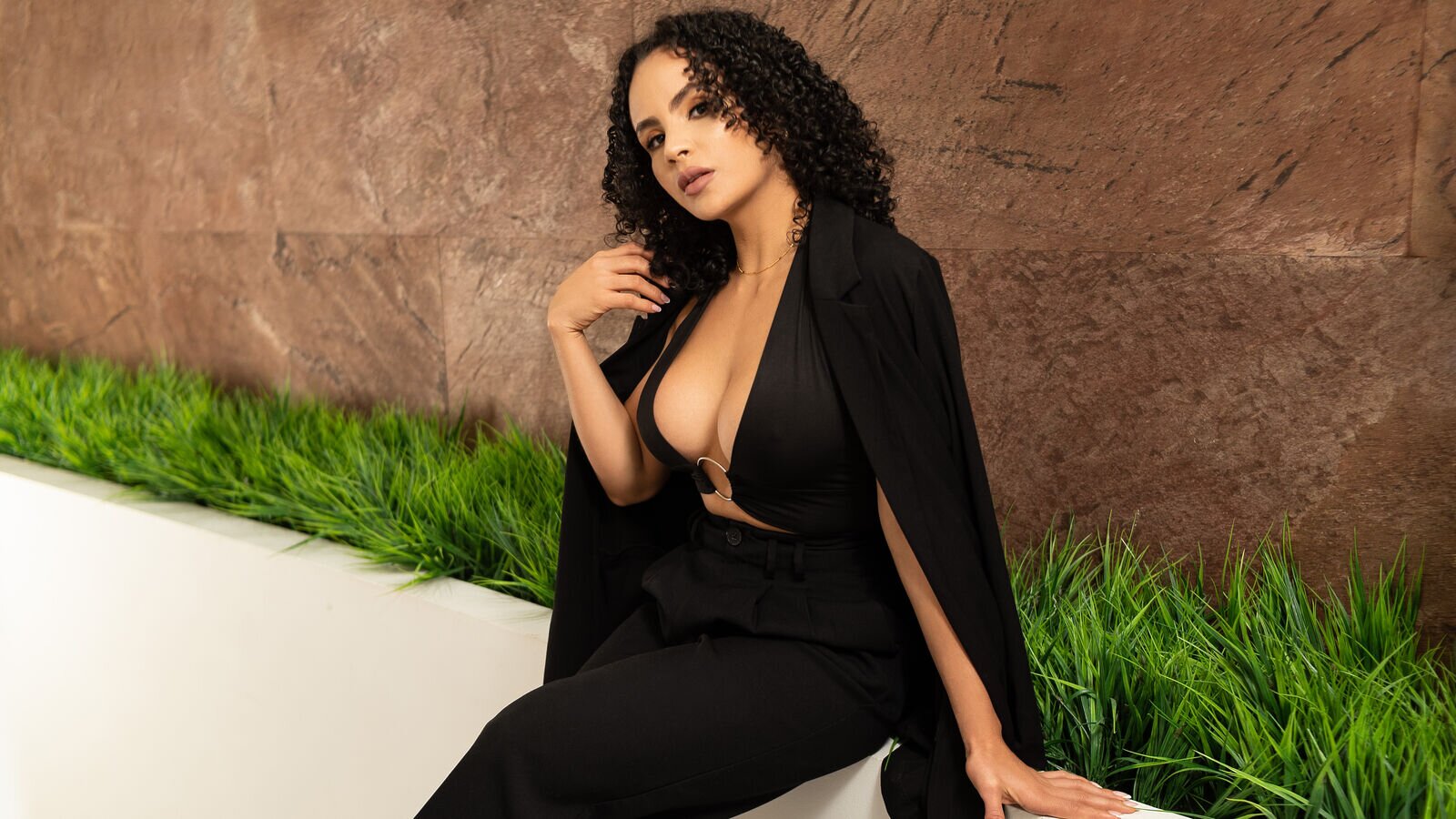 AleskaJacobs webcam show