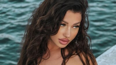 AlisaDiLaurentis webcam show