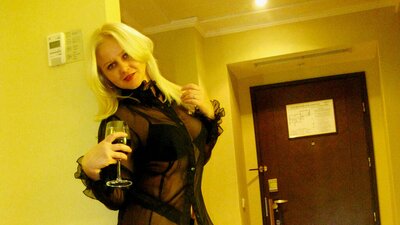 AmandaBrumberg webcam show