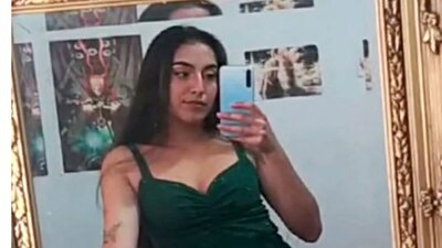 AmelieVelle webcam show