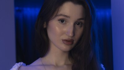 AminaNim webcam show