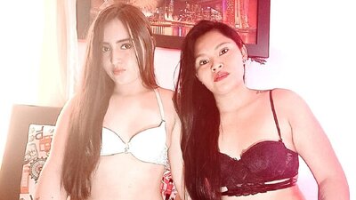 AnahiAndLoisa webcam show