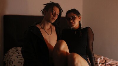 AnnahAndAlex webcam show