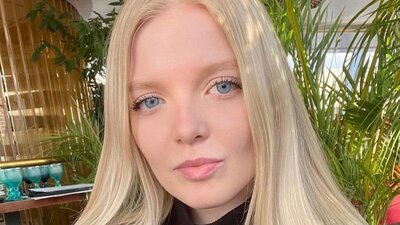AnnieMavrodi webcam show