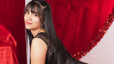 AnyxRose webcam show