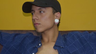 BastianBortex webcam show