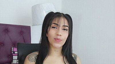 BrianaAlfarez webcam show