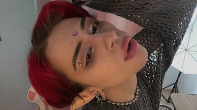 CrystalLeon webcam show