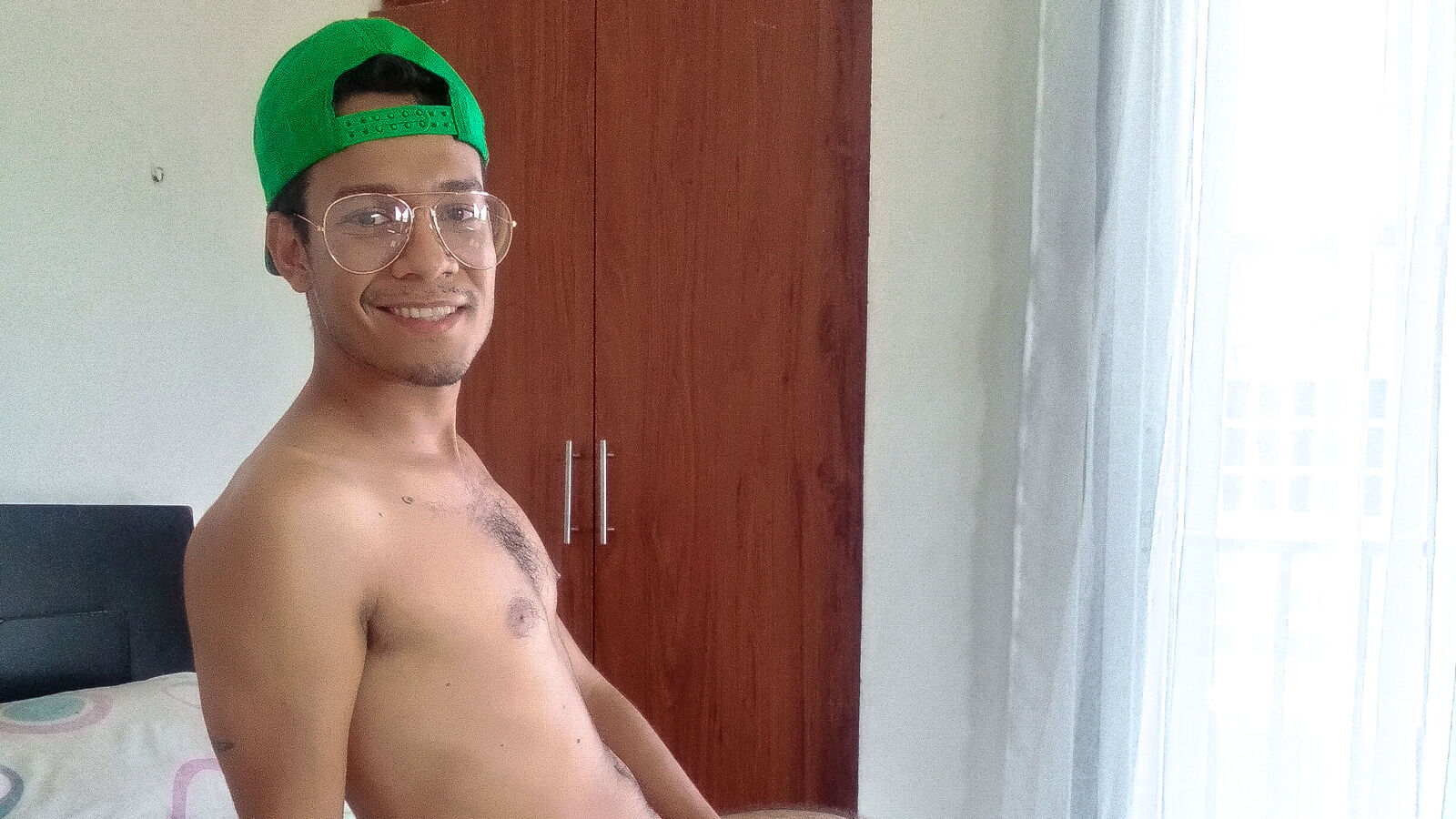 DanielFuentez webcam show