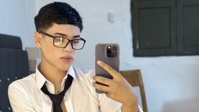 DerekSpaces webcam show