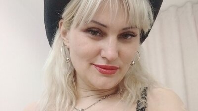 FreiaDom webcam show
