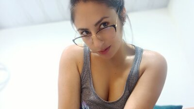 Imevarose webcam show