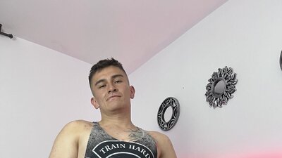 IvanVolkov webcam show