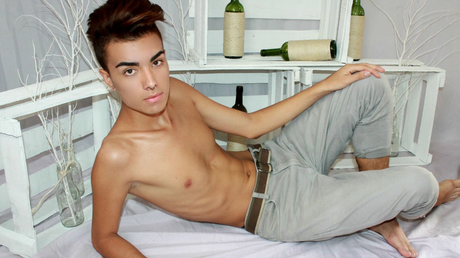JEROLATIN webcam show