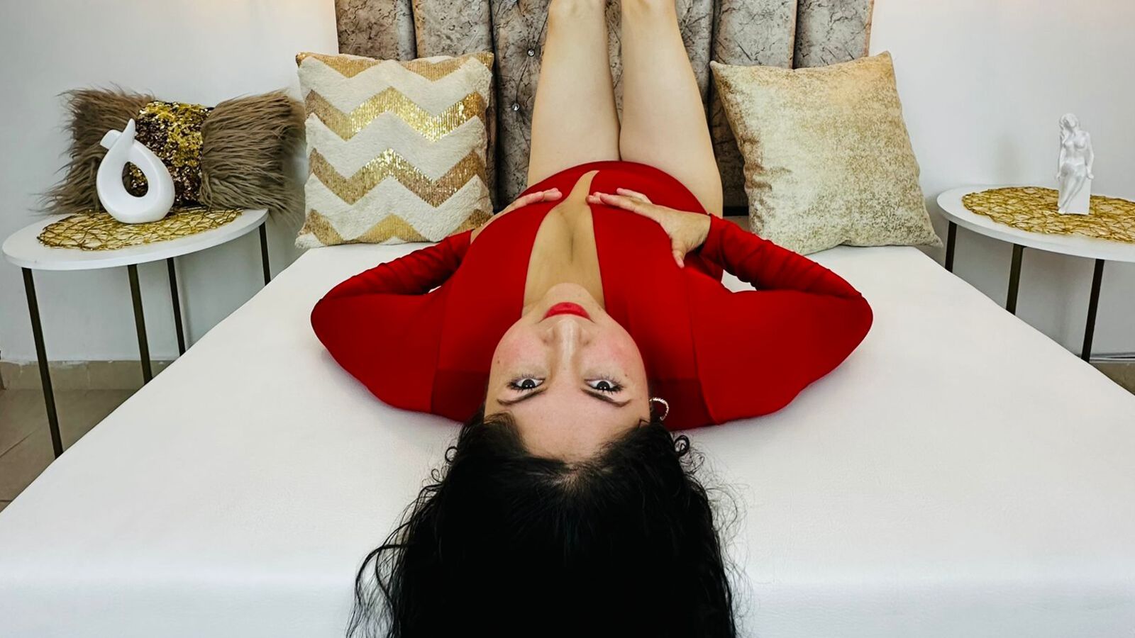 JasmineHils webcam show