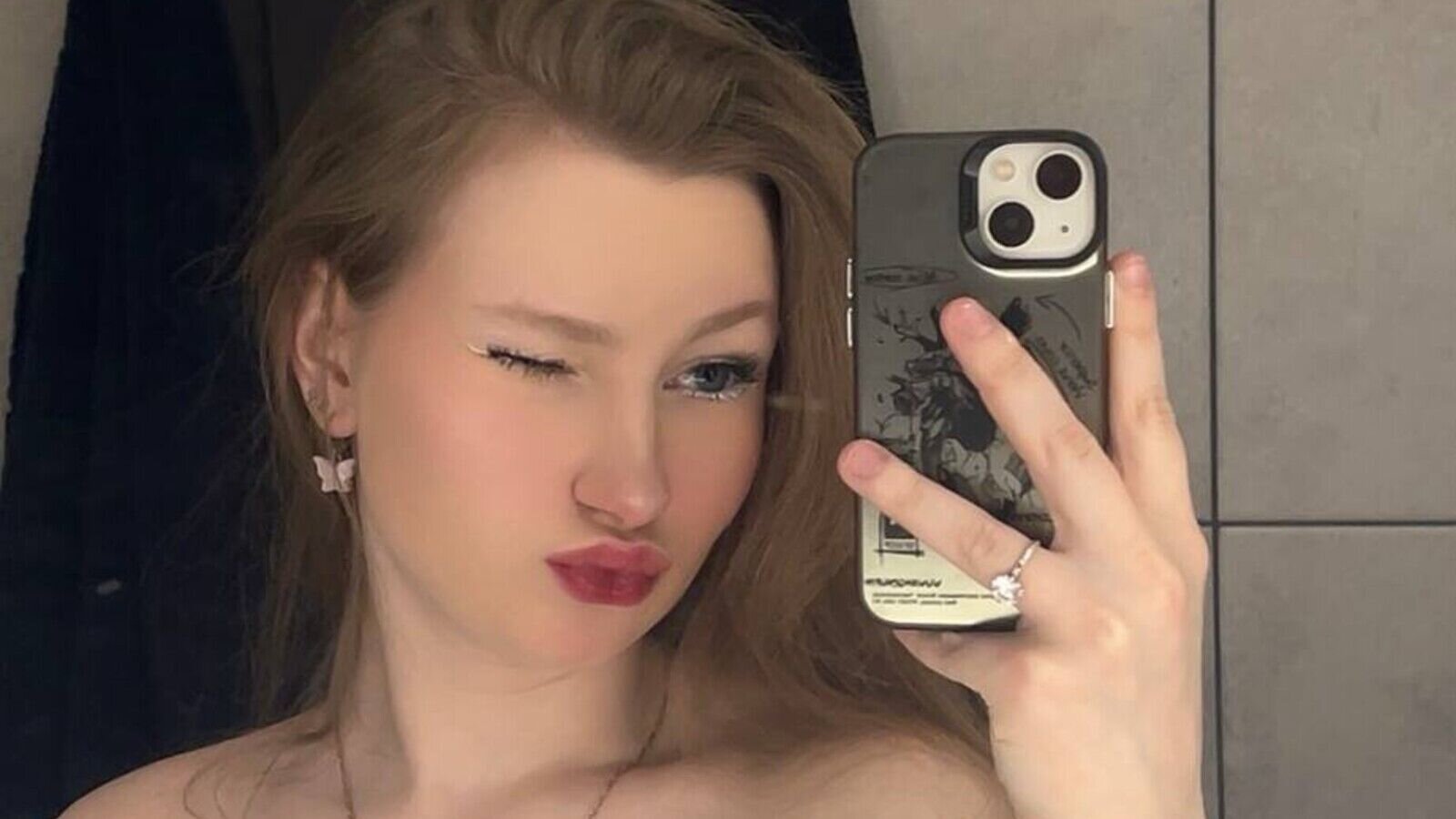 JenelleDurepo webcam show