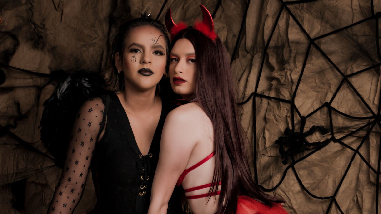 JuliettaAndZoe webcam show