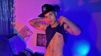 JustinMarino webcam show