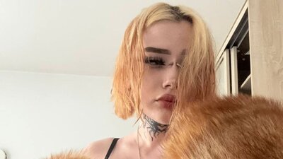 LalyCarter webcam show