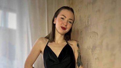 LilianFoxi webcam show