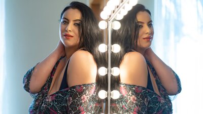 LilithMaze webcam show