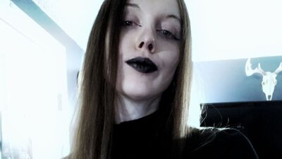 LisbethDark webcam show