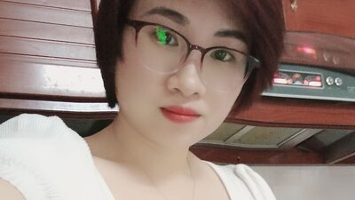 LonaYen webcam show