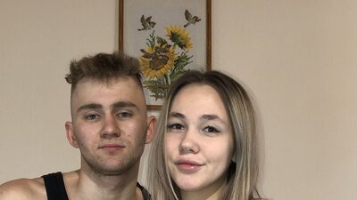 LoyandSteve webcam show