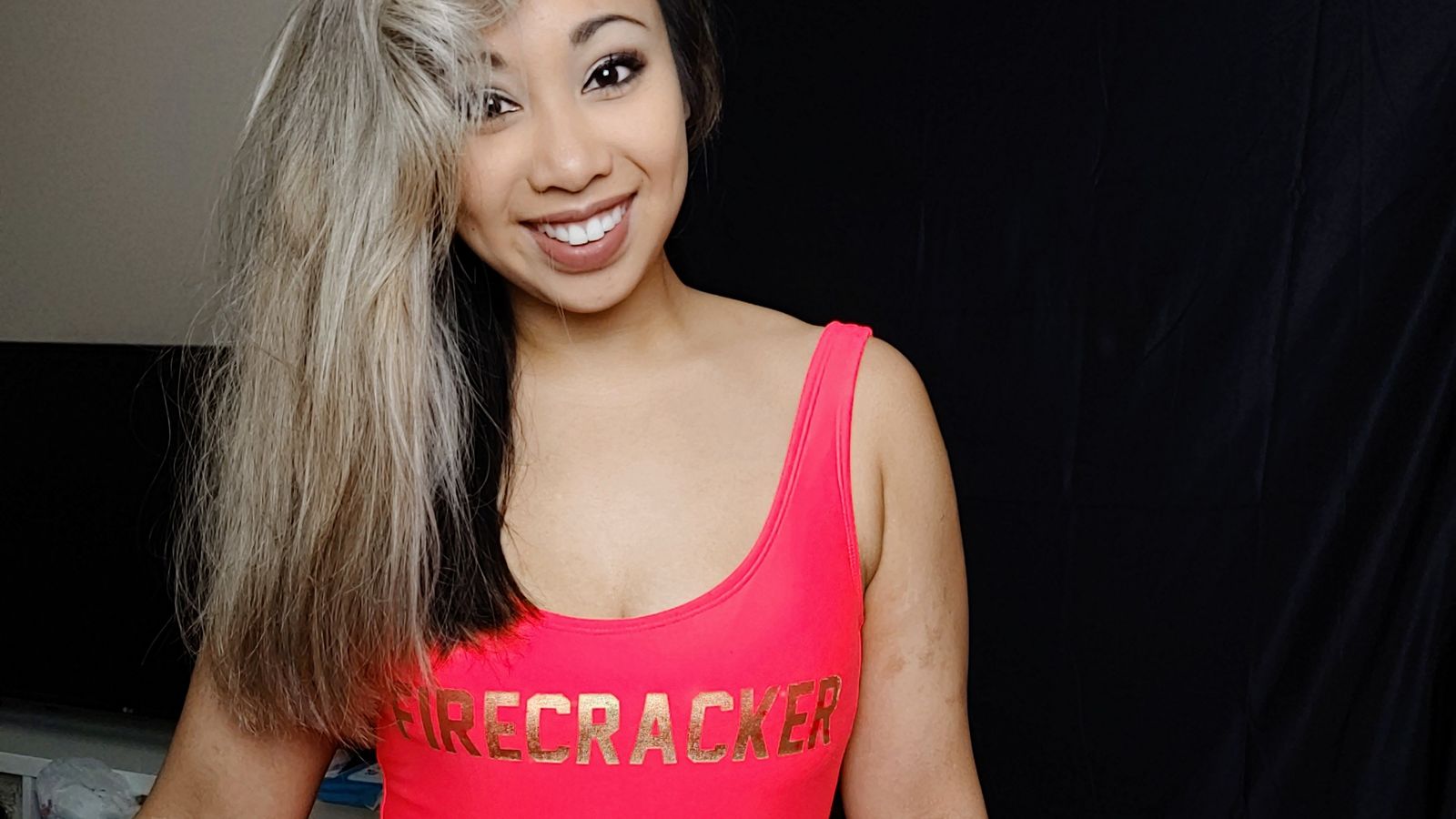 LunaNavitas webcam show