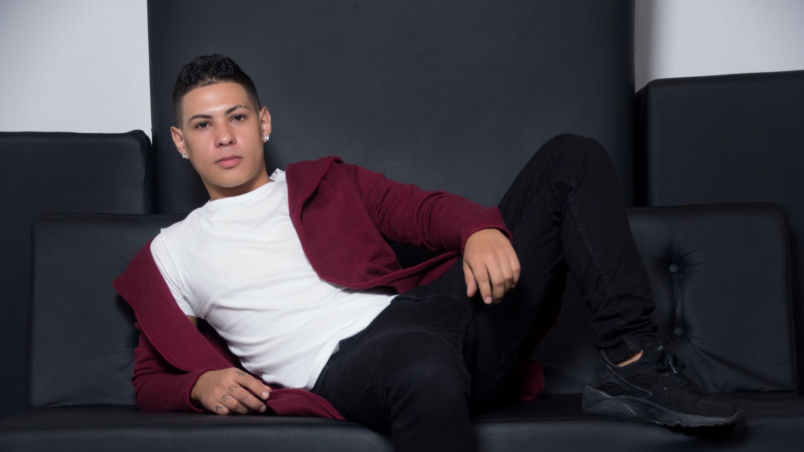 MaximilianoCub webcam show