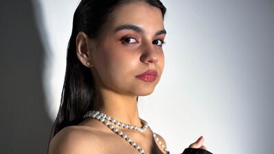 MirraKane webcam show