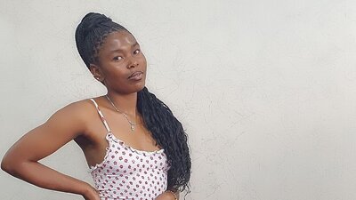 NellyMontez webcam show