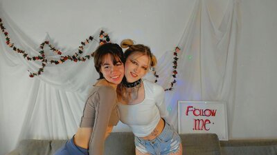 RandiAndEdla webcam show