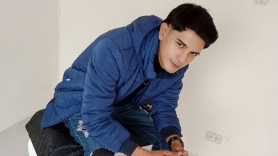 SantiCotez webcam show