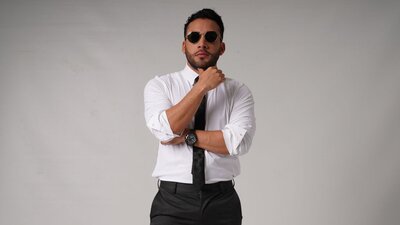 SuarezSxz webcam show
