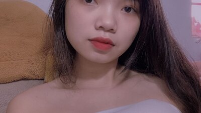 SuriaLing webcam show