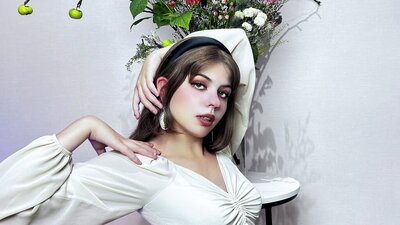 TinaMoore webcam show