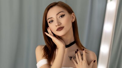 VanessaEvany webcam show