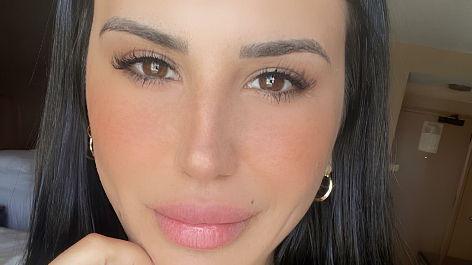 VictoriaGucci webcam show