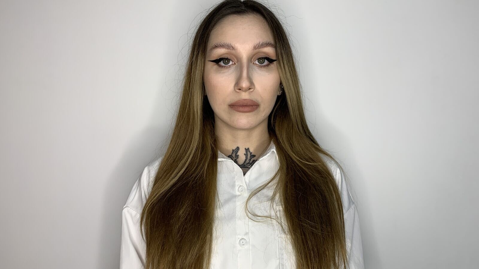 ViolettaBonetti webcam show