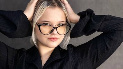 VivianHortton webcam show