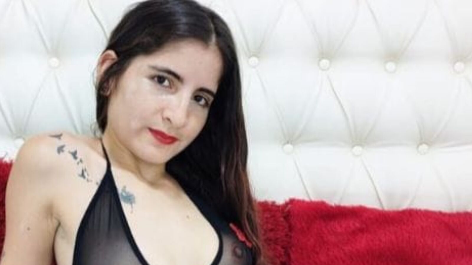 YanetRevelo webcam show